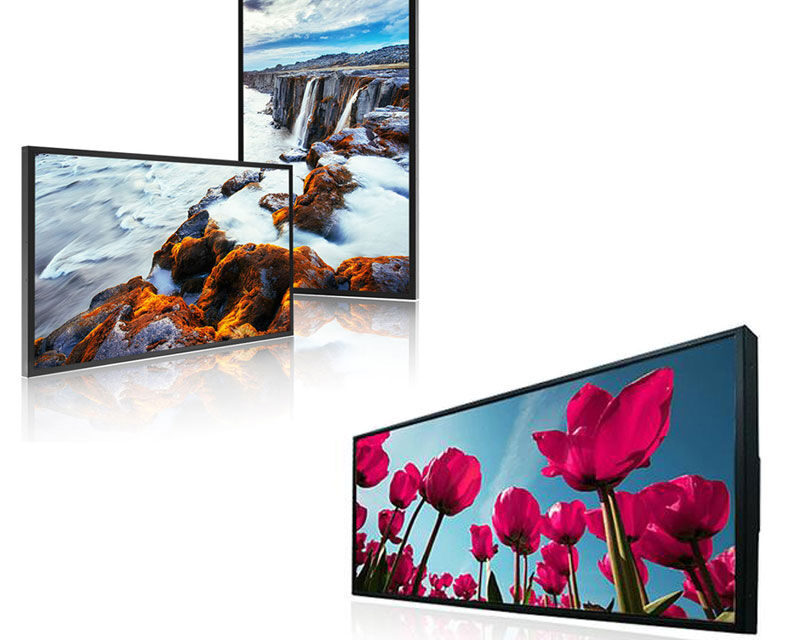 Range of displays offering high brightness with a minimum of 3000 cd/m²